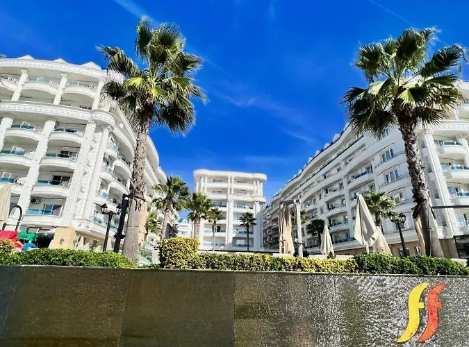 Fafa Deluxe Apartments